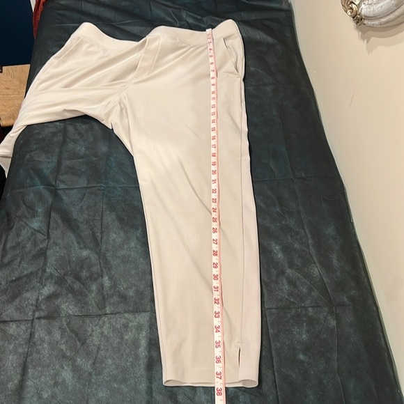 🔥Athleta Gray Sweatpants Relaxed Fit Joggers🔥 - Picture 5 of 8